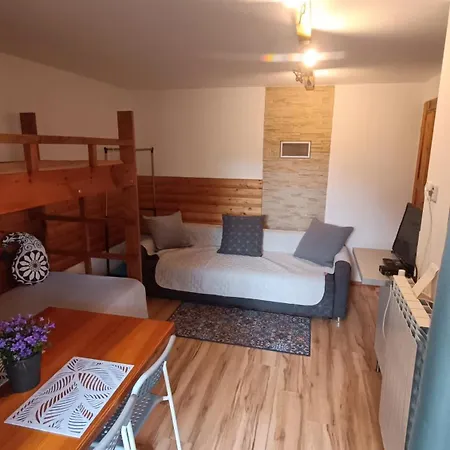 Goscinne U Ewy Apartman *